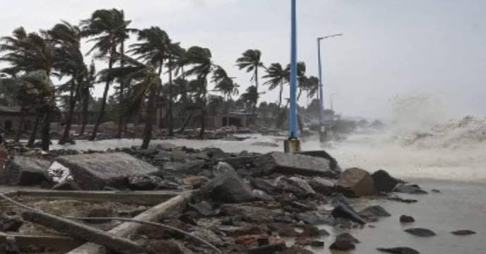 Cyclone Ashani: Heavy rain forecast with thunderstorms - News8Plus-Realtime  Updates On Breaking News & Headlines