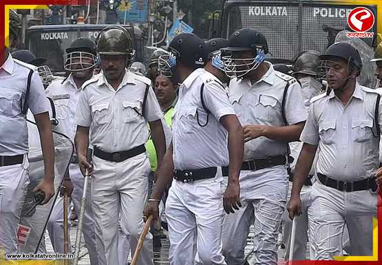পুজোয় নিয়ন্ত্রিত হবে পণ্যবাহী যান, উদ্যোগী কলকাতা পুলিশ