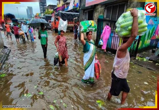বানভাসি মহারাষ্ট্র! ভারী বৃষ্টিতে প্রাণ গেল ১০ জনের, উদ্ধার ১১,৮০০ জনেরও বেশি