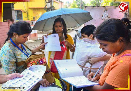 নিষিদ্ধপল্লীতে ‘নিখোঁজ’ বহু ভোটার! ‘ভুয়ো’ ও ‘অনুপ্রবেশকারী’! সরব বিরোধীরা