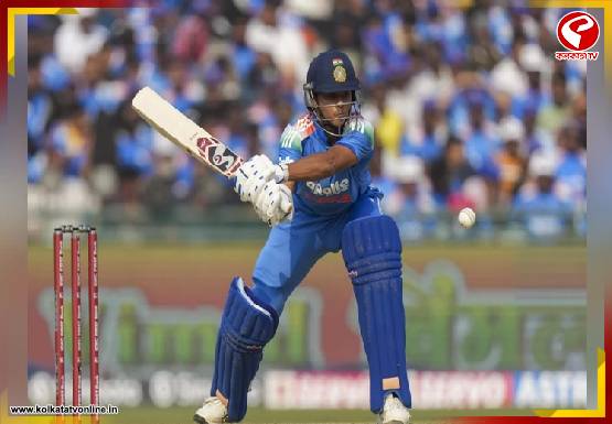 ভাইজ্যাগে সেঞ্চুরি হাঁকিয়ে সমালোচকদের জবাব যশস্বীর!