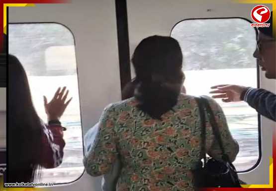 মাঝপথে বিকল মেট্রো, বিপদের সময় খুলল না আপৎকালীন দরজা
