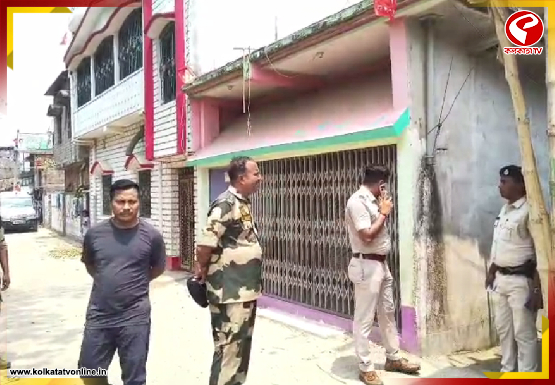 কংগ্রেস কর্মীর বাড়িতে ভয়াবহ বিস্ফোরণ, ধসে পড়ল বাড়ির পাঁচিল
