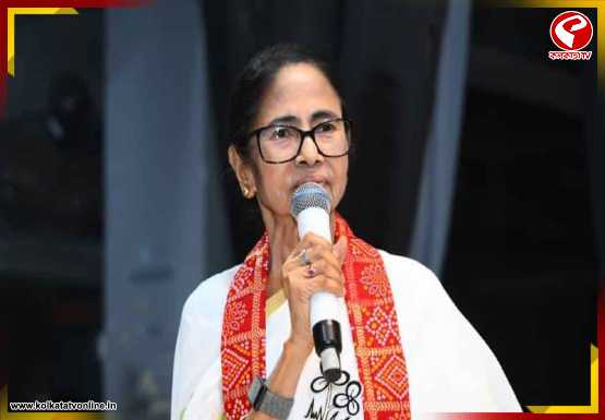 মমতার প্রস্তাবকের বাড়িতে আয়কর হানা, ভোটের মুখে চাঞ্চল্য