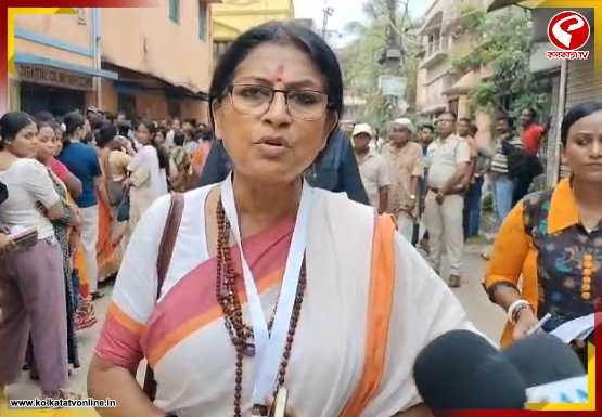 বুথে বুথে রূপা, ‘স্লো ভোটিং’-এর অভিযোগে সরব বিজেপি প্রার্থী