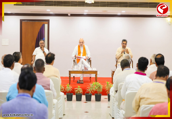 জরুরি বৈঠকে অমিত শাহ, সঙ্গে রয়েছেন সুনীল বনশল ও শমীক ভট্টাচার্য
