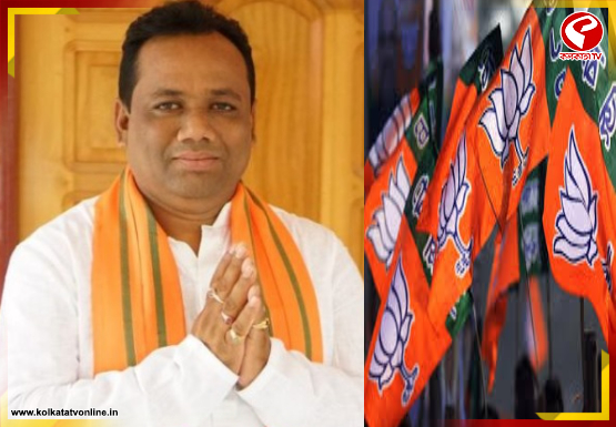 প্রচারে অভিনবত্ব, কৃষকদের সঙ্গে কেক কেটে জন্মদিন পালন গাইঘাটার বিজেপি প্রার্থীর