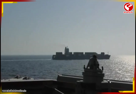 ইরানের পণ্যবাহী জাহাজের দখল নিল আমেরিকা! ঘোর অনিশ্চয়তায় দুই দেশের শান্তি বৈঠক  