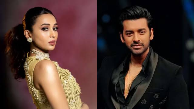 ছবিগুলো কে তুলে দেয়’? মিমিকে প্রশ্ন অঙ্কুশের