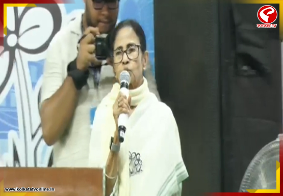 বিজেপি দু’মুখো সাপ, বসিরহাটে তোপ মমতার