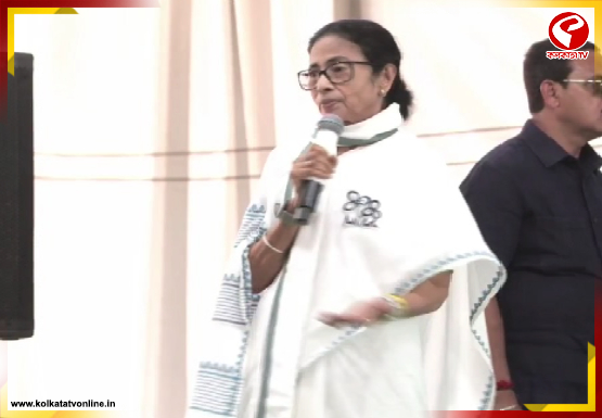 ‘আমার মনোনয়ন নিয়ে ৪ ঘণ্টা স্ক্রুটিনিতে জ্বালিয়েছে’, বড় অভিযোগ মমতা’র