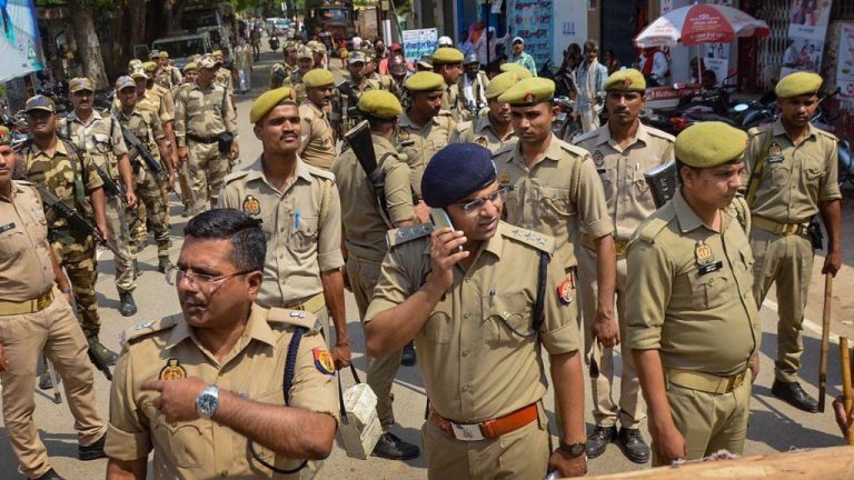 প্রথম দফার ভোটে কেন্দ্রীয় বাহিনীর সঙ্গে ৪০ হাজার রাজ্য পুলিশের নিরাপত্তা