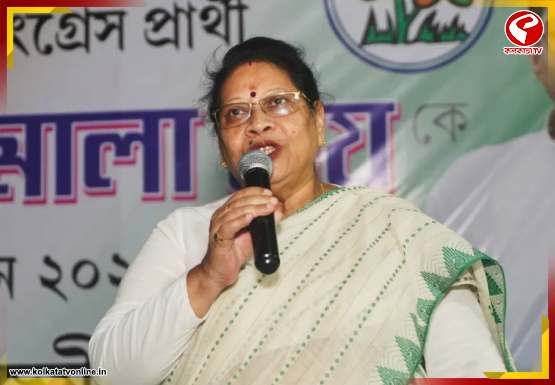 অস্ত্র আইন মামলায় ছেলে-সহ অভিযুক্ত তৃণমূল সাংসদ! আদালতে আত্মসমর্পণ করলেন মালা রায়