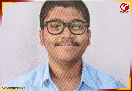 উচ্চ মাধ্যমিকে প্রথম আদ্রিত পাল