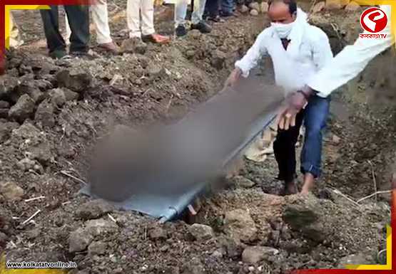 প্রেমিকের সঙ্গে মিলে স্বামী খুন? জেসিবি দিয়ে মাটি খুঁড়ে উদ্ধার দেহ