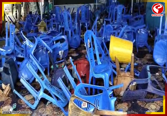 জামুরিয়ায় তৃণমূলের দলীয় কার্যালয় ভাঙচুর, আগুন ধরিয়ে দেওয়া হল