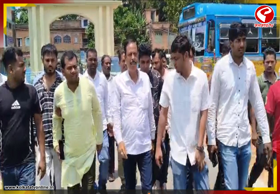 ভাঙড়ে তৃণমূলের দখলে থাকা পঞ্চায়েত অফিসের দখল নিল আরাবুল বাহিনী