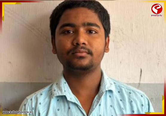 বাবা মা পরিযায়ী শ্রমিক, অভাবকে সঙ্গী করে উচ্চ মাধ্যমিকে নবম পূর্ব বর্ধমানের সাগর মণ্ডল