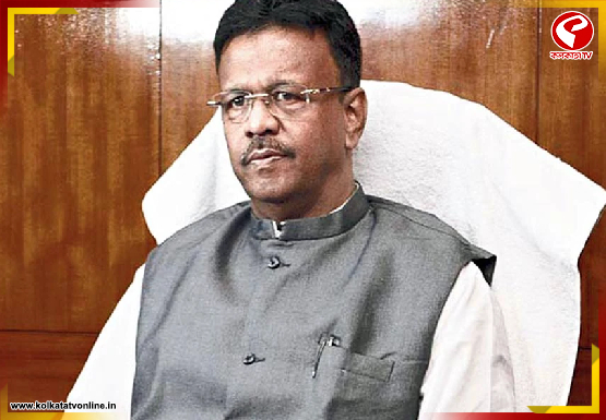 শুভেন্দুর শপথের দিনই পুরসভার হোয়াটসঅ্যাপ গ্রুপ ছাড়লেন মেয়র ফিরহাদ