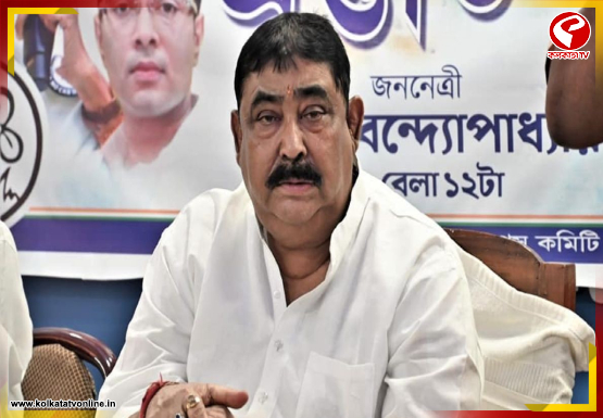 অনুব্রত মণ্ডলের বাড়ির সামনে বিজেপির মিছিল, বাজল ডিজেও