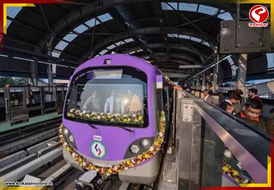 ফের বিপত্তি ব্লু লাইনে, বিকেলবেলায় থমকাল মেট্রো