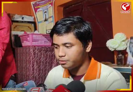 মাধ্যমিকে প্রথম উত্তর দিনাজপুরের অভিরূপ ভদ্র
