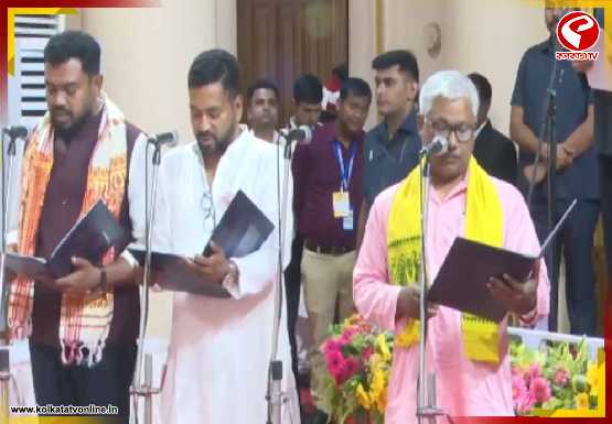 লোকভবনে শুরু মন্ত্রীদের শপথ, শুভেন্দু মন্ত্রিসভায় যোগ দিচ্ছেন ৩৫ নতুন বিধায়ক