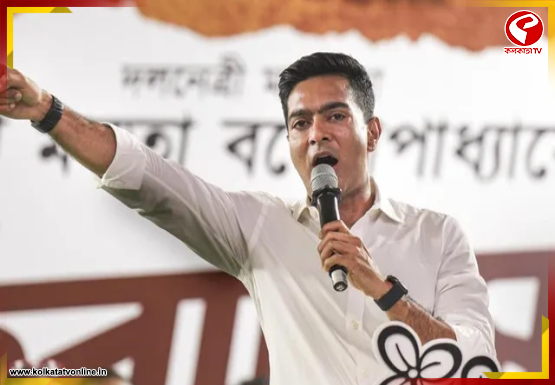 ‘অপারেশন লোটাস’ জল্পনার মাঝেই হঠাৎ দিল্লিতে অভিষেক!