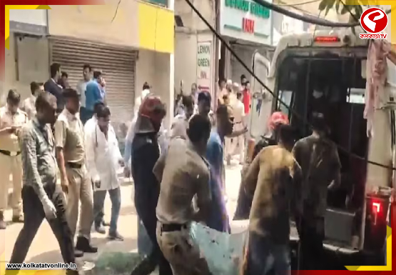 মর্মান্তিক ঘটনা দিল্লিতে! ব্যাপক চাঞ্চল্য এলাকায়