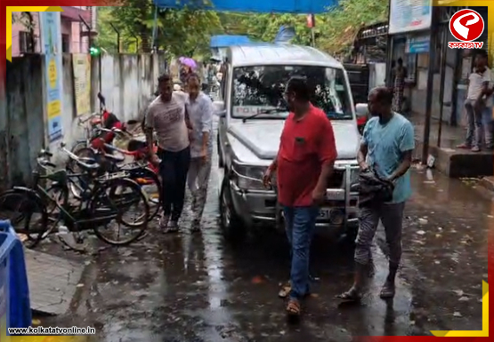 তোলাবাজির অভিযোগে গ্রেফতার ব্যারাকপুর পুরসভার তৃণমূল কাউন্সিলর তপন কুমার দে